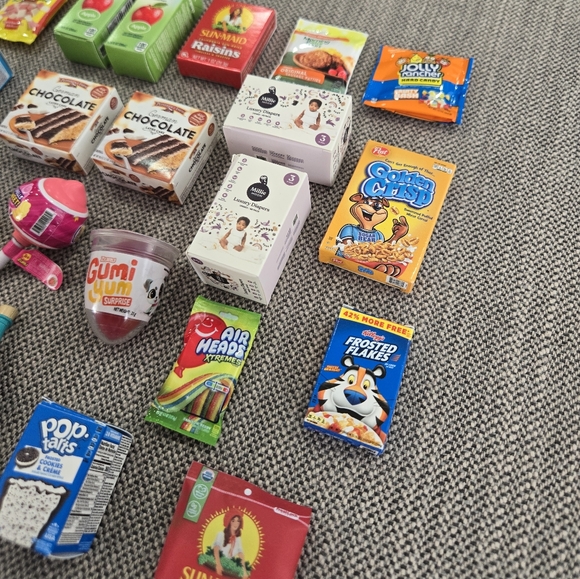 Large Zuru Mini Brands bundle - Picture 7 of 7